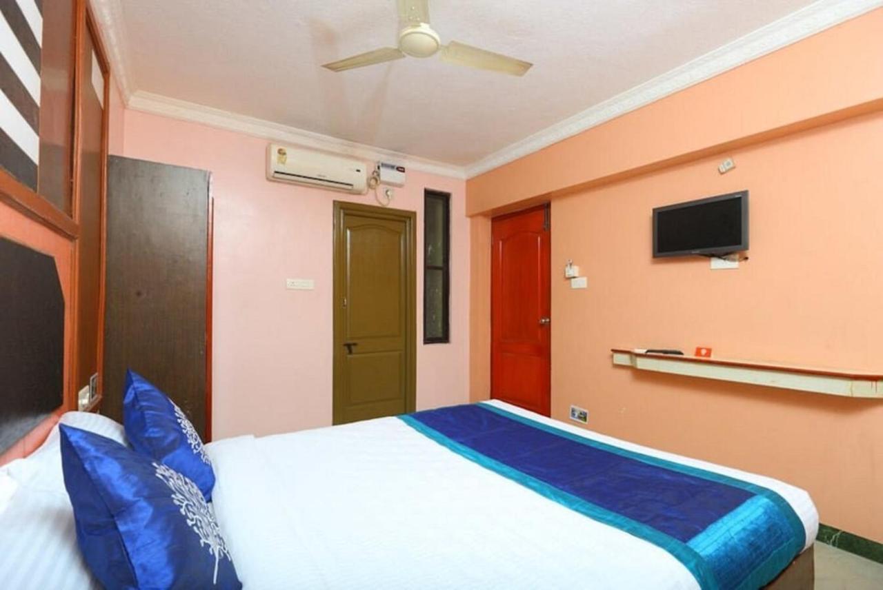 Hotel Gnana Srm Residecny Pondicherry Esterno foto